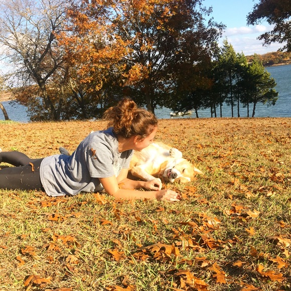 Meet your Posher, Hannah - Picture 1 of 1